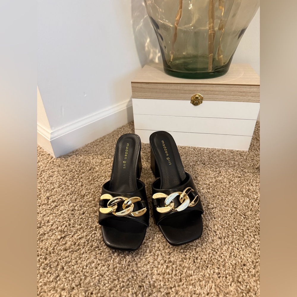 Madden Girl Black Chain Block Heels, Worn Once Indoors, Size 6.5 Women’s